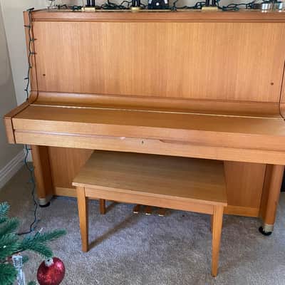 Yamaha U7 Upright Piano late 70's - Teak image 10