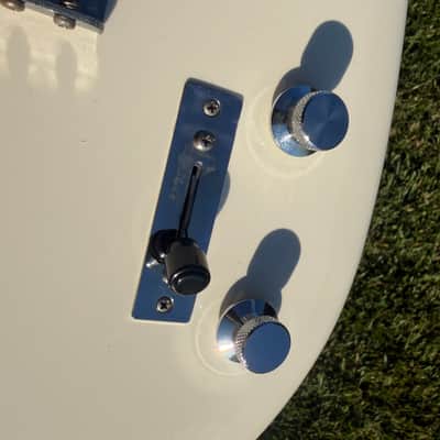 Vox Mark III White – USA Made – OHSC – Brian Jones Spec – Extremely Rare Hardtail Version 2002 - White image 12