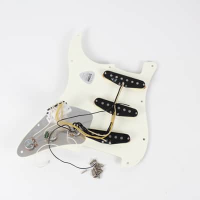 2002 Fender ST-62 Vintage 1962 Reissue Stratocaster Loaded Pickguard Folk Flowers Custom Graphic Crafted in Japan image 7