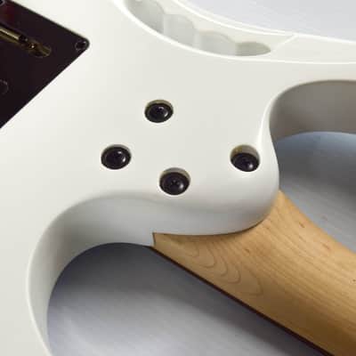 Ibanez JEMJR-L-WH Steve Vai Signature Left-Handed - White image 10
