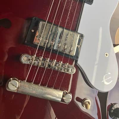 Epiphone Noel Gallagher Riviera 2022 - Burgandy image 10