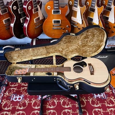 Maton Mini EM6 w/ Case image 2