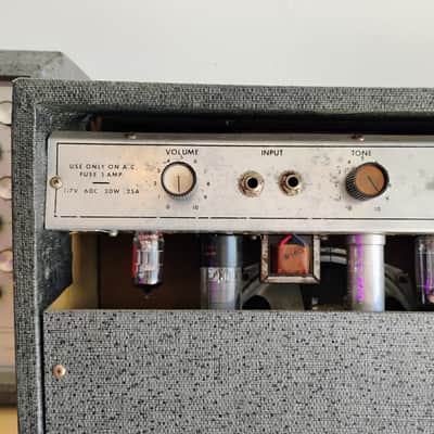 Silvertone Model 1481 - 5-Watt 1x8 Guitar Combo - 1963 - 1968 - Diamond Cut Speaker Hole - Gray Leatherette - Local Pickup Only image 13