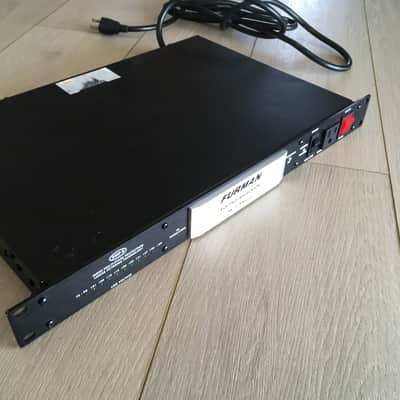 Furman AR-15 Series 2 voltage regulator & power conditioner image 3