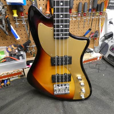 Fender Meteora American Ultra II 2024 - Sunburst image 1
