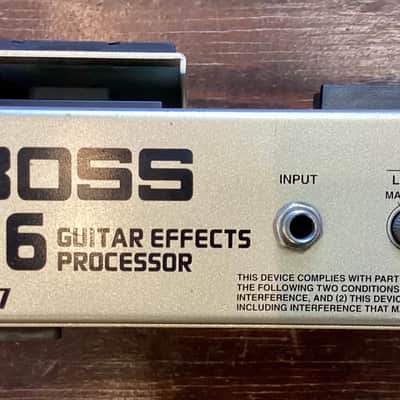 Boss GT-6 Multi-Effect Unit 2001 - 2005 - Gold image 10