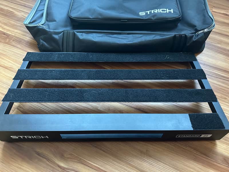 Ultra light and large Strich Standard 25 Pedalboard with gig bag 2024 - Black image 1