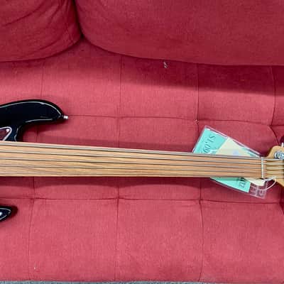 Sadowsky MetroExpress Vintage JJ Bass Fretless, 5-string - Black High Polish image 7