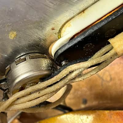 Fender STRATOCASTER 1963 - 3 TONE SUNBURST image 20