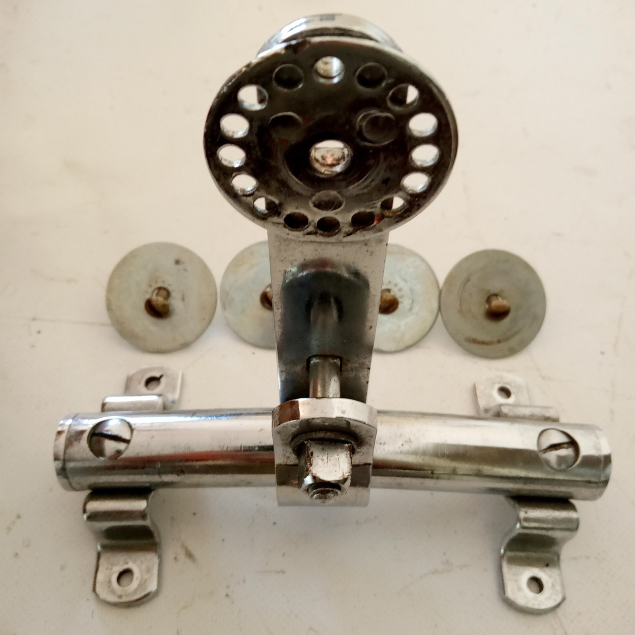 Slingerland Rail Mount Parts 4-Hole 2 1/4"x5 1/8" Chrome Bass Drum-Tom Holder — main photograph