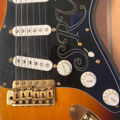 Fender Stevie Ray Vaughan Stratocaster with Pau Ferro Fretboard 2010 - Present - 3-Color Sunburst image 3