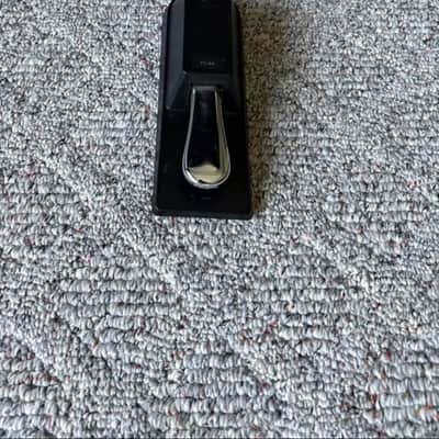 Yamaha Keyboard with Accessories image 3