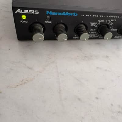 Alesis Nanoverb 18-Bit Digital Effects Processor 1990s - Black image 1