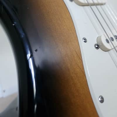 Fender American Deluxe Stratocaster with Maple Fretboard 2004 - 2-Color Sunburst image 9