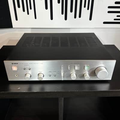 Yamaha A-550 Stereo Integrated Amplifier image 2