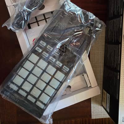 Native Instruments Traktor Kontrol F1 2010s - Black image 4