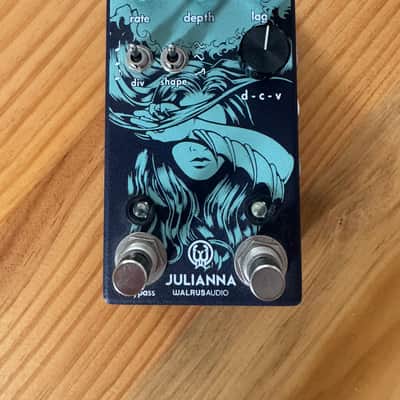 Walrus Audio Julianna Deluxe Chorus / Vibrato 2020 - Present - Blue image 1