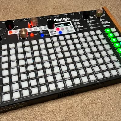 Synthstrom Audible Deluge 64-Voice Desktop Synthesizer with Numeric Display 2016 - 2022 - Black image 2