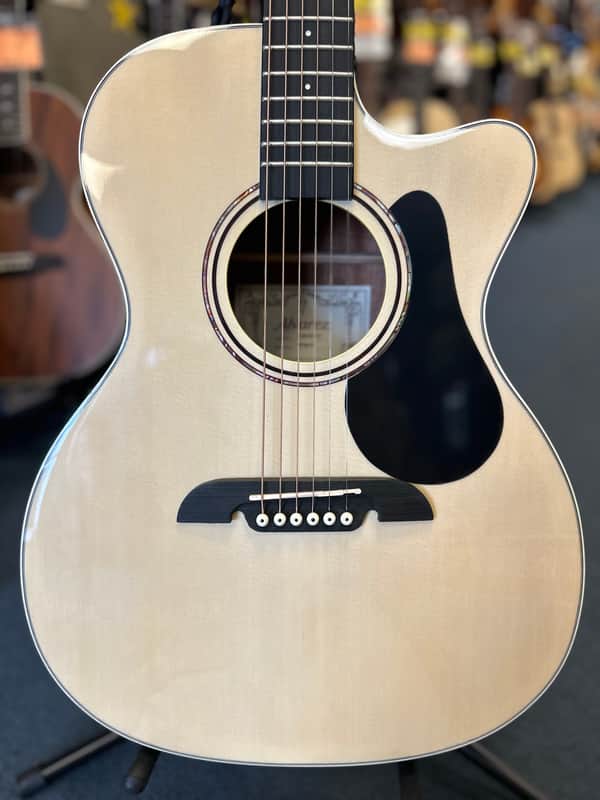 Alvarez Regent Folk/OM RF26CE - Natural Gloss image 1