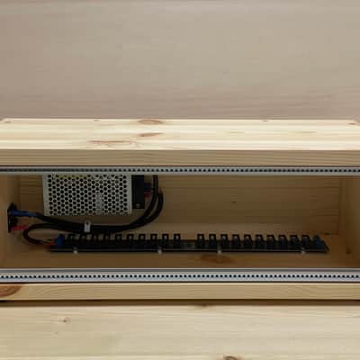 Uryan Modular 3U / 84 HP Minimal Series eurorack case image 3