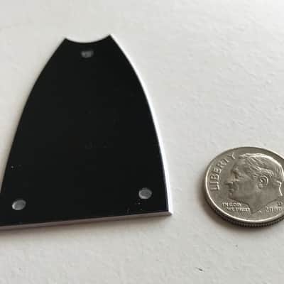 Epiphone 2-ply 3-Screw Short Non-Logo Scallop Top Truss Rod Cover for Guitar Bass image 3