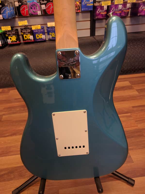 Fender Squier Affinity Stratocaster 2013 Lake Placid Blue | Reverb