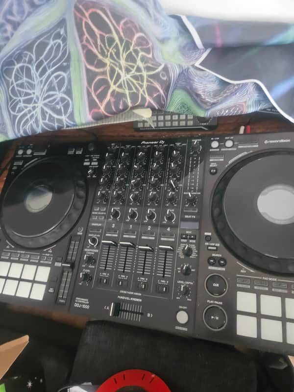 Pioneer DDJ-1000 4-Channel Rekordbox DJ Controller 2010s - Black image 1