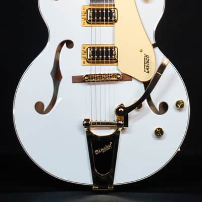 Gretsch G5422TG Electromatic Classic Hollow Body, Laurel FB, Snowcrest White image 1