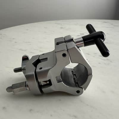DW DWSMRKC15A 1.5" to Adjustable V Angle Drum Rack Clamp 2010s - Grey image 1