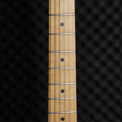 Fender Standard Stratocaster 2011 - Arctic White image 3