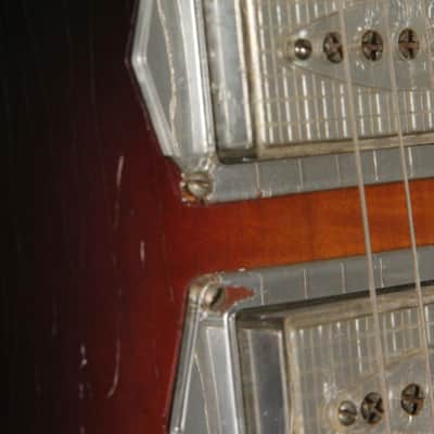 Airline 3 Kleenex Pickups w/original Bigsby Vibrato 1960s Sunburst image 19
