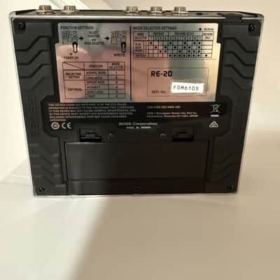 Boss RE-20 Space Echo 2007 - Present - Green image 2