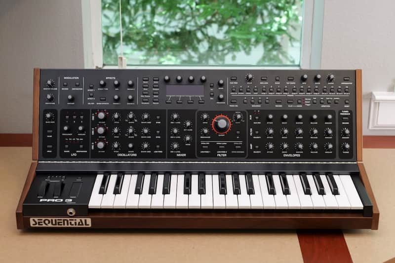 Sequential Pro 3 SE 37-Key 3-Voice Monophonic / Paraphonic Synthesizer in Mint Condition! image 1