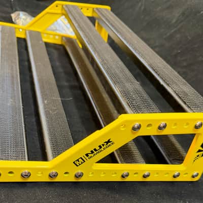 NuX Bumblebee MEDIUM Pedal Board with Soft Case 2010s - Black / Yellow image 2