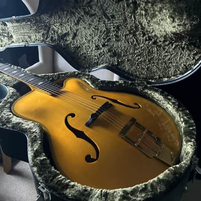 Bozo Podunavac 17" Acoustic Archtop with Calton Case image 24