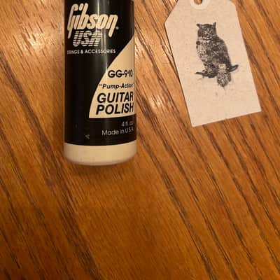 Rare Vintage Gibson GG-910 Guitar Polish - Made in USA - 4oz image 1