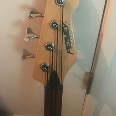 Peavey Axcelerator USA  fretless bass image 2