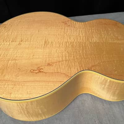 Gibson Custom Shop Historic Reissue 1952 J-185 Antique Natural image 6