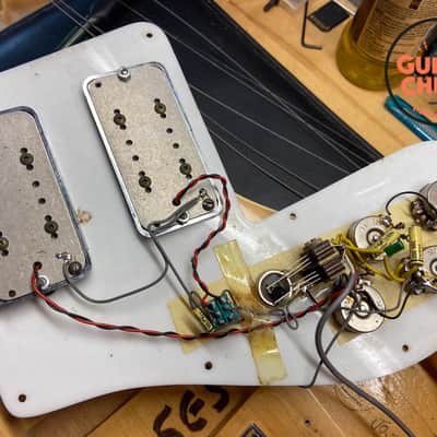 1976 Rickenbacker 481 Slant Fret Mapleglo image 8