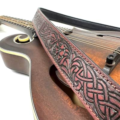 Walker And Williams M-20-RD Mahogany Red Leather Premium Padded Mandolin Strap With Celtic Chain Design image 3