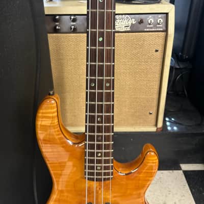 Fender American Deluxe Zone Bass 2001 - 2006 - Amber image 10
