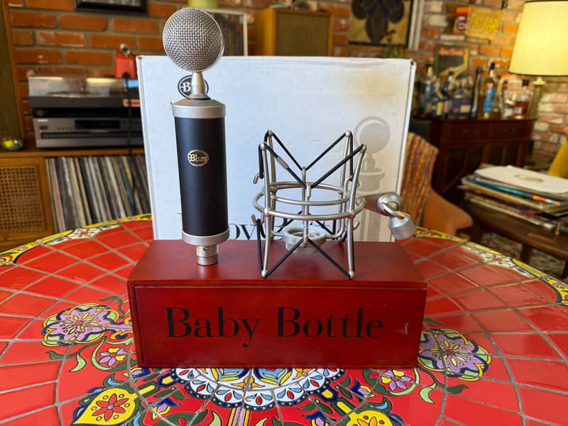 Blue Baby Bottle Large Diaphragm Cardioid Condenser Microphone 2014 - Black image 1
