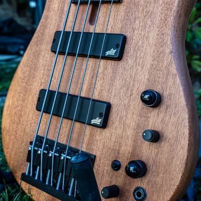 Fodera Monarch 5 Essence Standard 5-string Bass Mahogany image 3