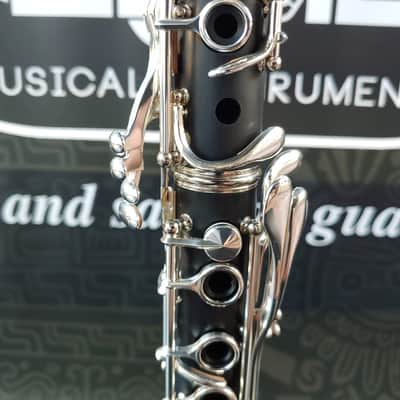 Yamaha YCL-255 Silver Plated Keys Bb Clarinet- Student image 7