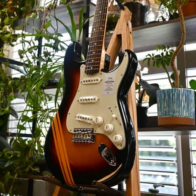 *New in Box* Fender MIJ Traditional '60s Stratocaster 2025 Collection  Competition 3-Color Sunburst Japan image 2