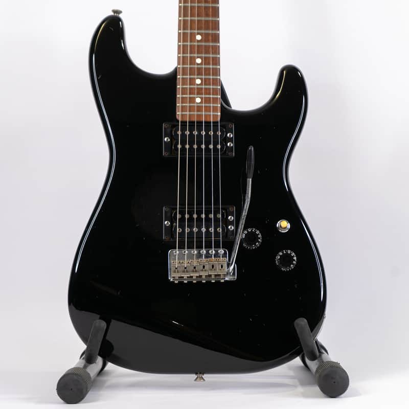 Mid 90s Yamaha STH-400R Super Strat Black w/ Hardshell Case