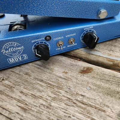 Fulltone Mini Deja Vibe MDV-3 2010s - Blue image 2