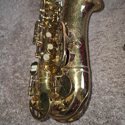 King Zephyr 1930s - Brass with lacquer finish image 1