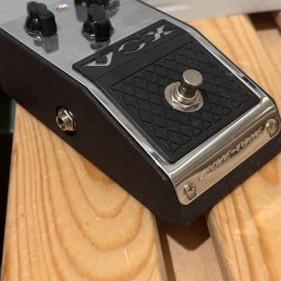 Vox V810 Valve-Tone 1997 - 2000 - Chrome image 2