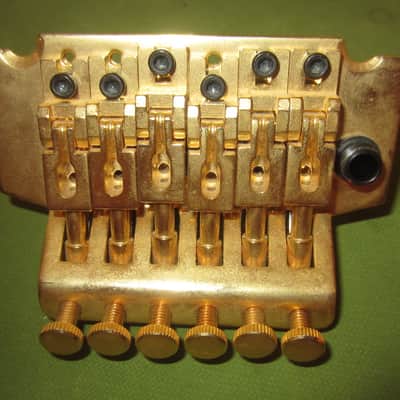 Floyd Rose Style Locking Tremolo Bridge 34mm Block- Gold image 3